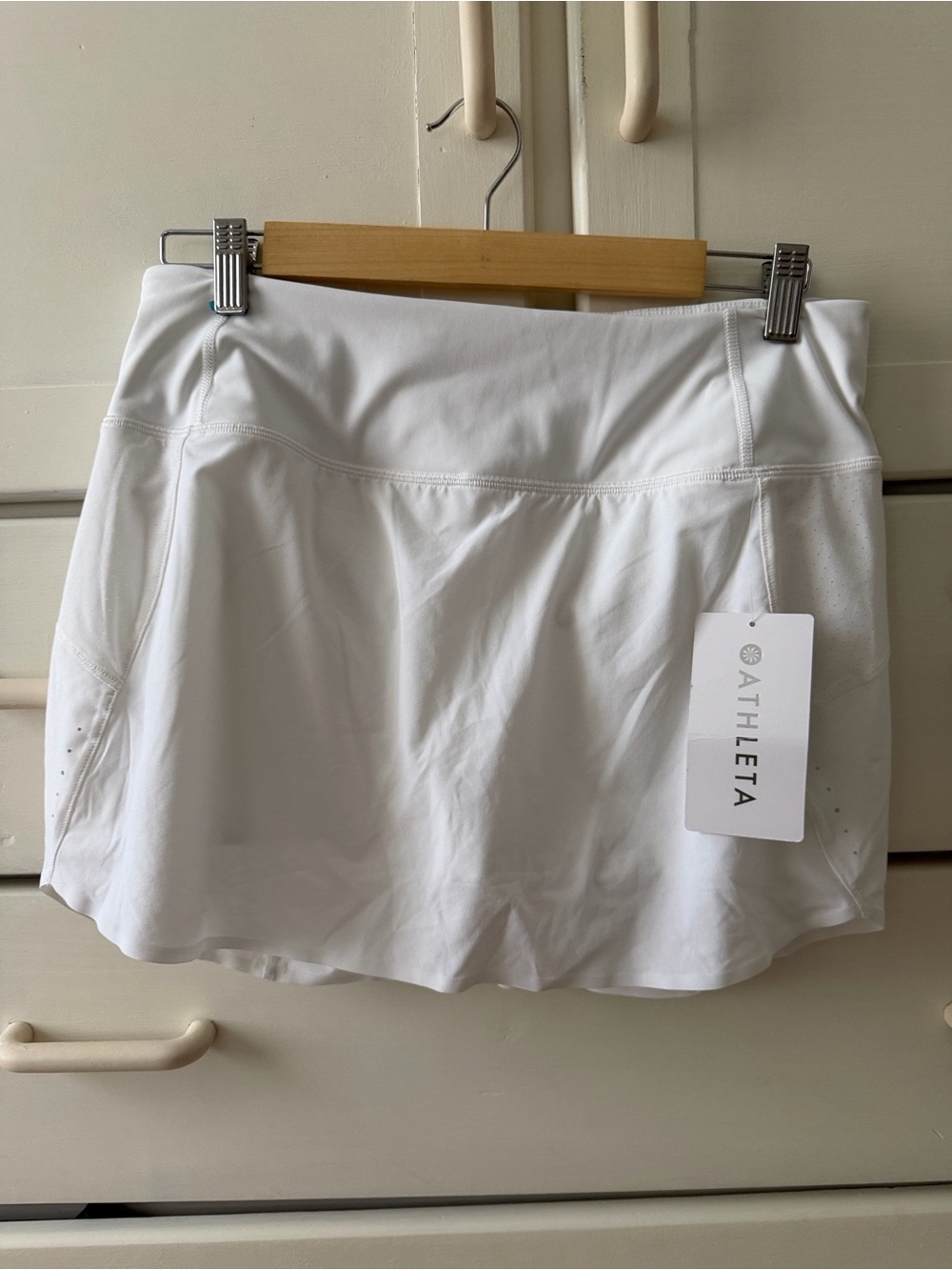 NWT. Athleta Just Run With It Skort